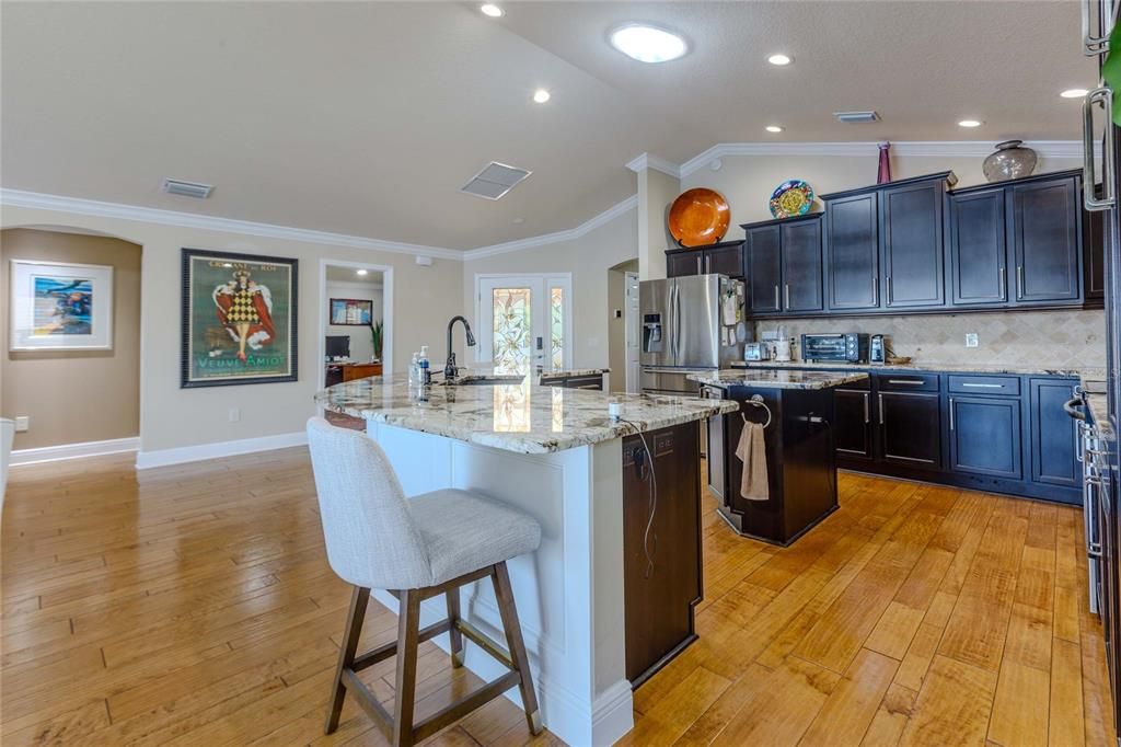 For Sale: $2,000,000 (3 beds, 2 baths, 1705 Square Feet)