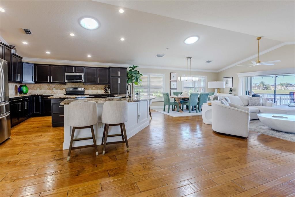 For Sale: $2,000,000 (3 beds, 2 baths, 1705 Square Feet)