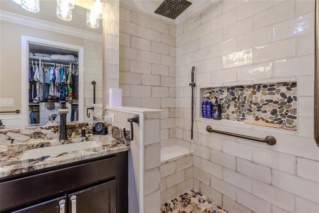 For Sale: $2,000,000 (3 beds, 2 baths, 1705 Square Feet)