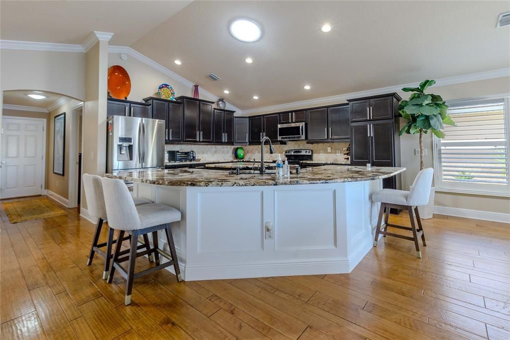 For Sale: $2,000,000 (3 beds, 2 baths, 1705 Square Feet)