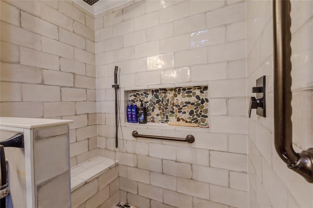 For Sale: $2,000,000 (3 beds, 2 baths, 1705 Square Feet)