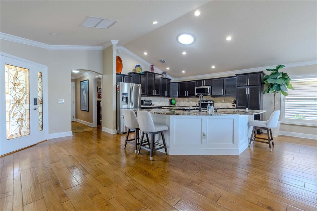 For Sale: $2,000,000 (3 beds, 2 baths, 1705 Square Feet)