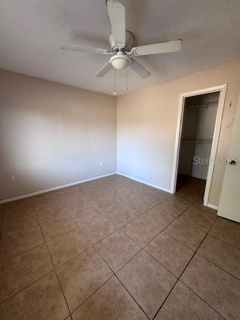 На продажу: $240,000 (2 спален, 2 ванн, 837 Квадратных фут)