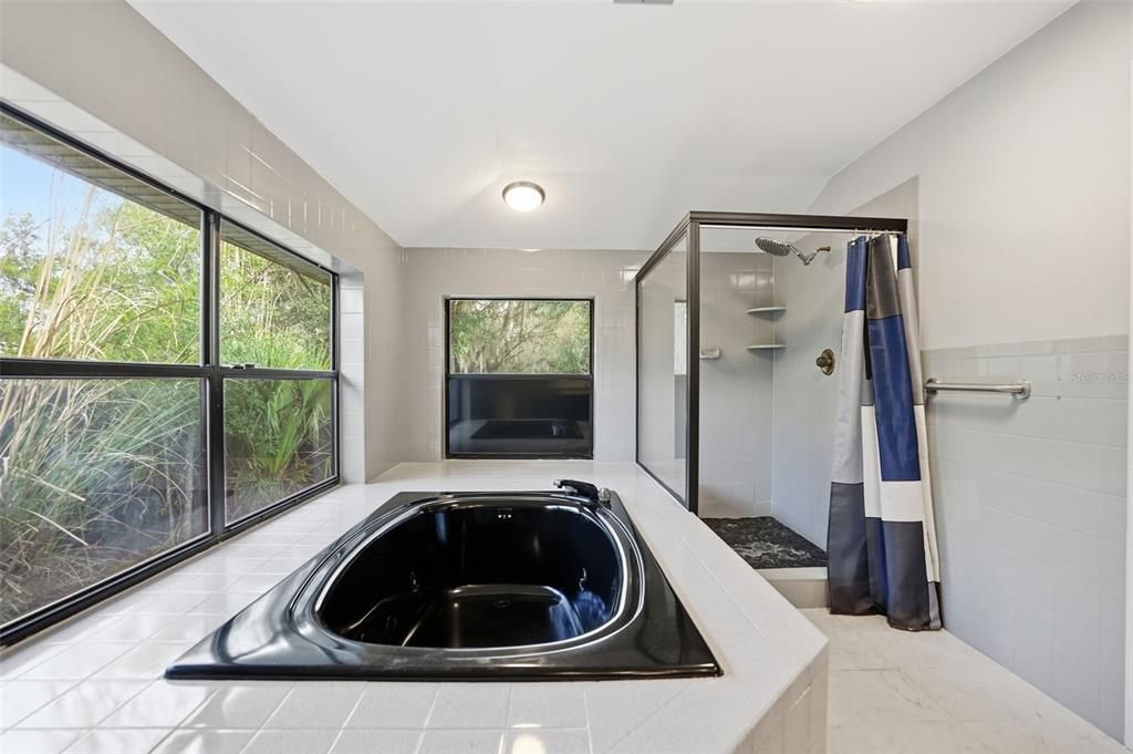 待售: $485,000 (3 贝兹, 2 浴室, 2223 平方英尺)