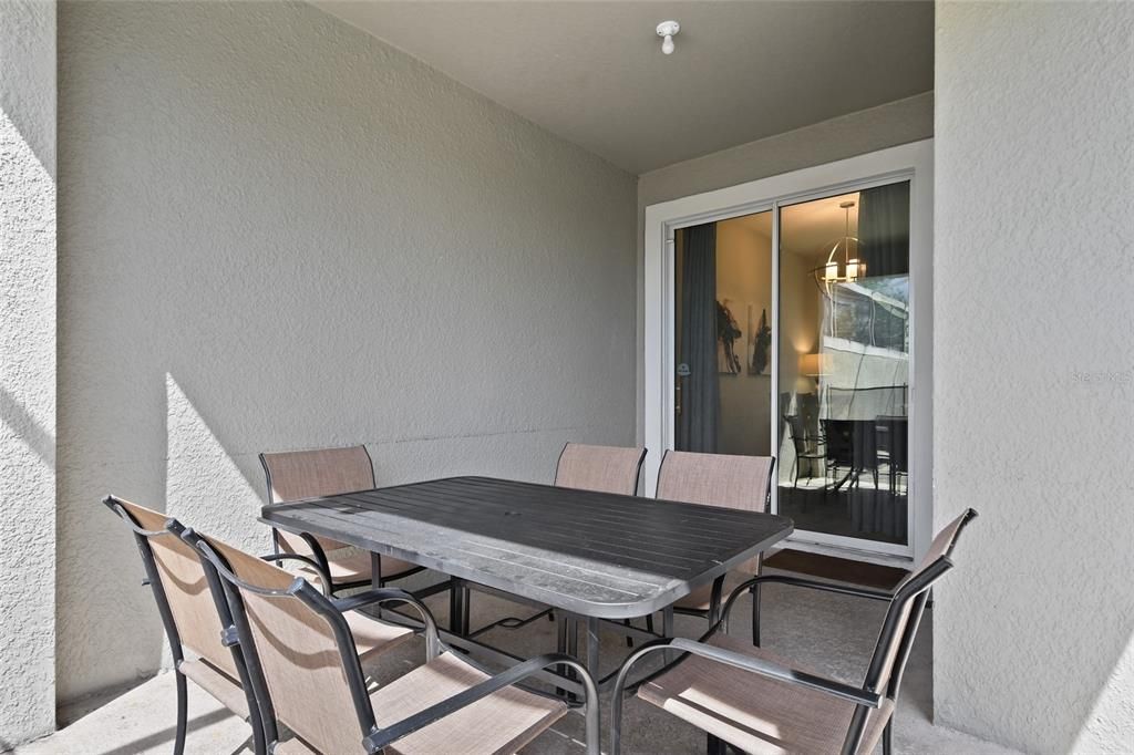 En Venta: $378,000 (4 camas, 3 baños, 1914 Pies cuadrados)