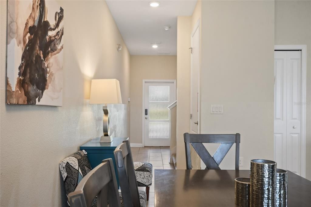 En Venta: $378,000 (4 camas, 3 baños, 1914 Pies cuadrados)