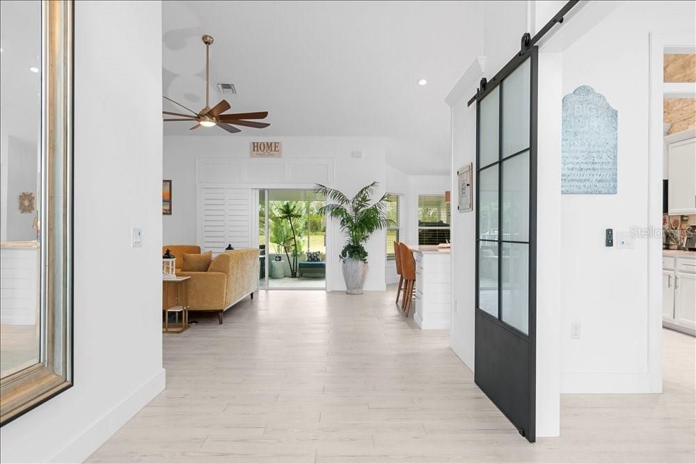 For Sale: $569,900 (4 beds, 2 baths, 1992 Square Feet)