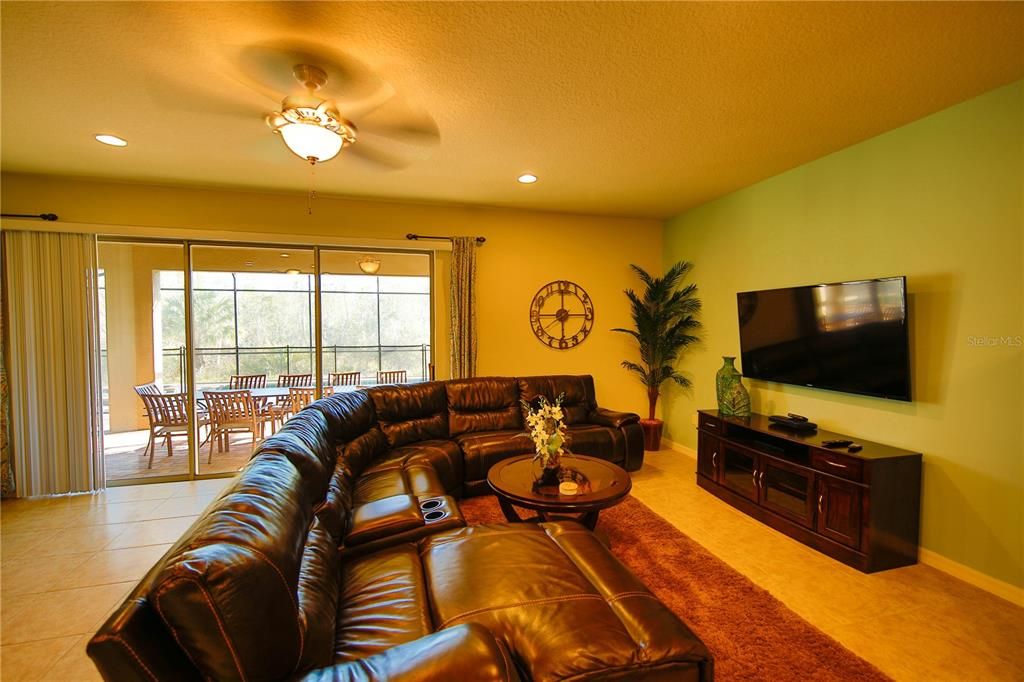 For Rent: $5,000 (9 beds, 6 baths, 4391 Square Feet)