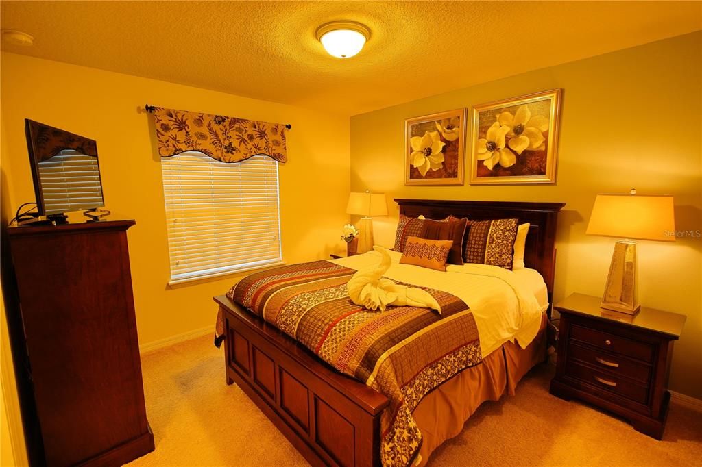 For Rent: $5,000 (9 beds, 6 baths, 4391 Square Feet)