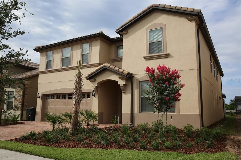 For Rent: $5,000 (9 beds, 6 baths, 4391 Square Feet)