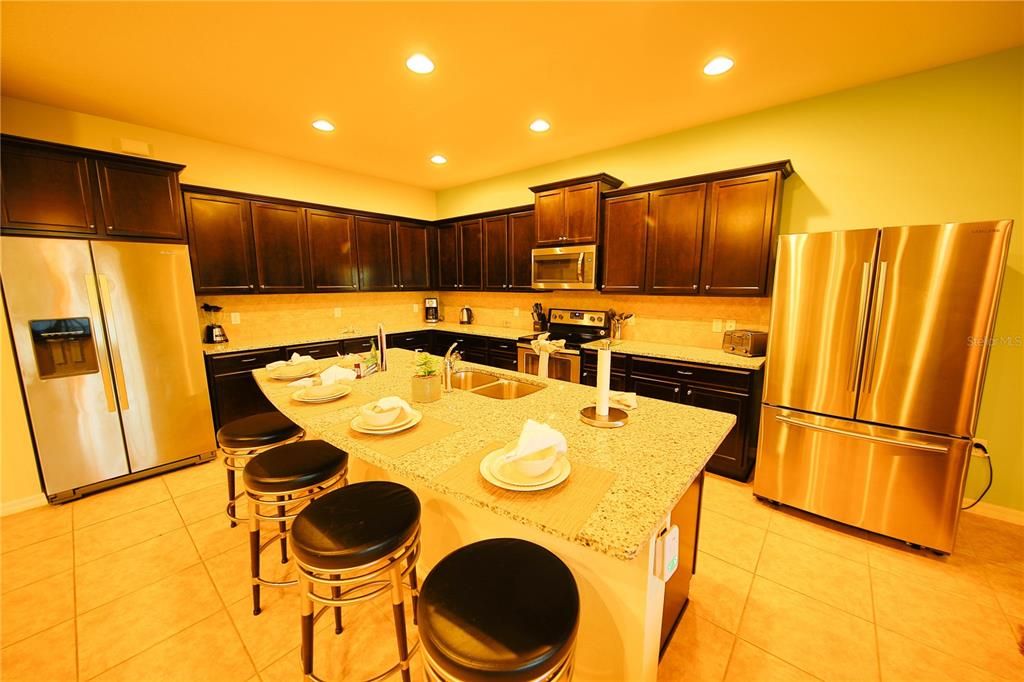 For Rent: $5,000 (9 beds, 6 baths, 4391 Square Feet)