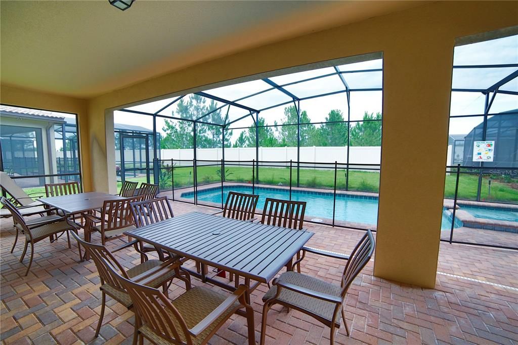 For Rent: $5,000 (9 beds, 6 baths, 4391 Square Feet)