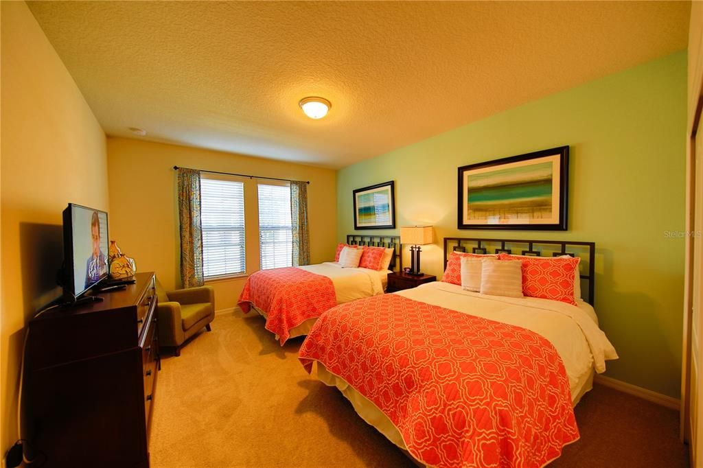 For Rent: $5,000 (9 beds, 6 baths, 4391 Square Feet)