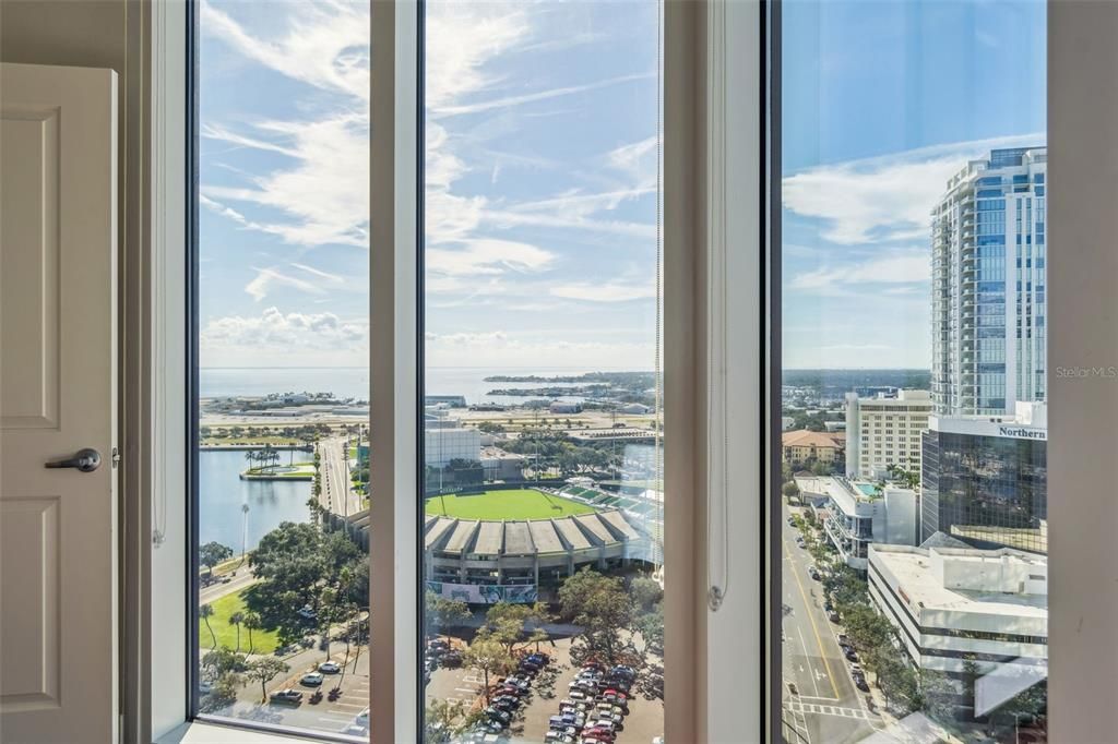 For Rent: $5,000 (2 beds, 2 baths, 1760 Square Feet)