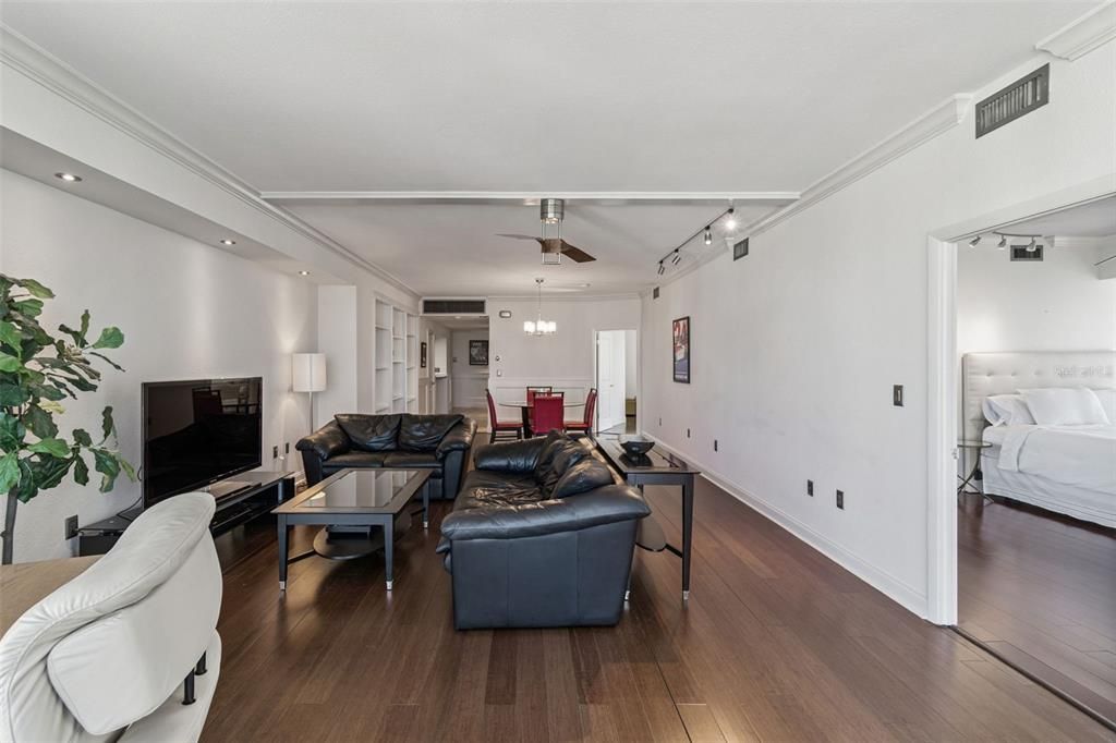 For Rent: $5,000 (2 beds, 2 baths, 1760 Square Feet)