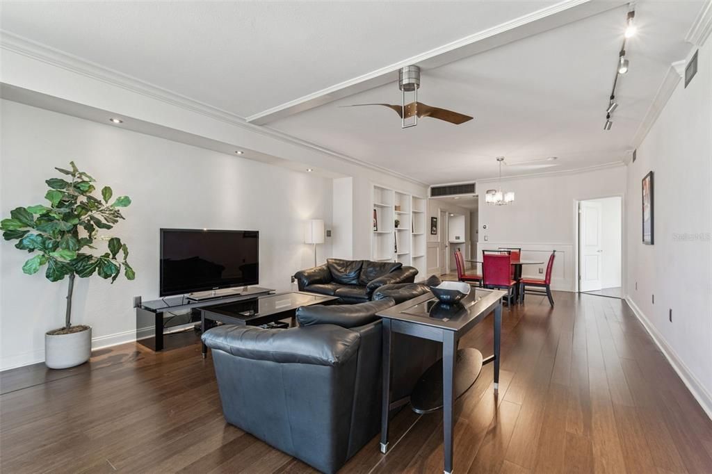 For Rent: $5,000 (2 beds, 2 baths, 1760 Square Feet)