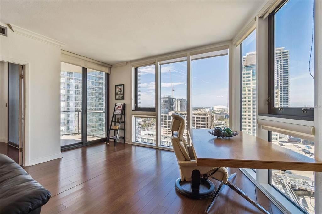 For Rent: $5,000 (2 beds, 2 baths, 1760 Square Feet)