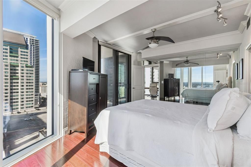 For Rent: $5,000 (2 beds, 2 baths, 1760 Square Feet)