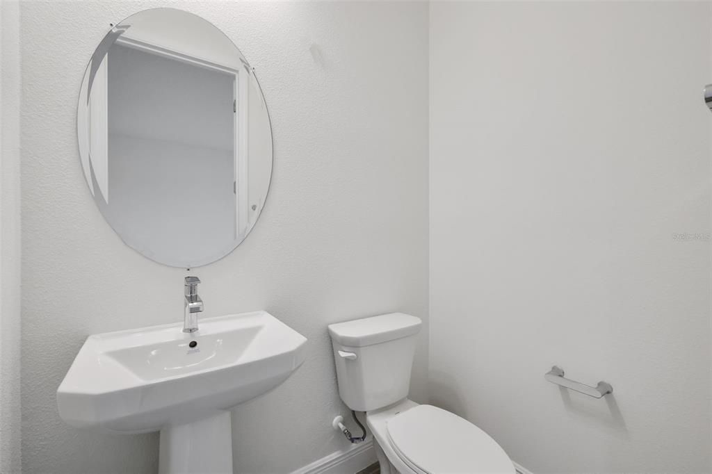 For Sale: $348,267 (3 beds, 2 baths, 1807 Square Feet)