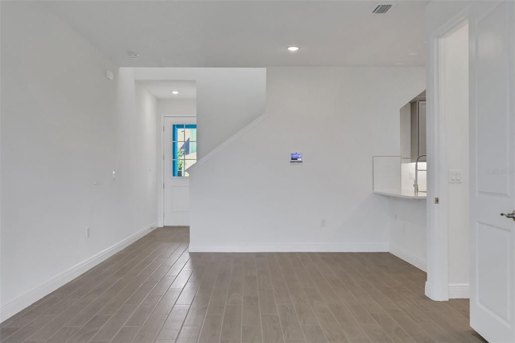 For Sale: $348,267 (3 beds, 2 baths, 1807 Square Feet)