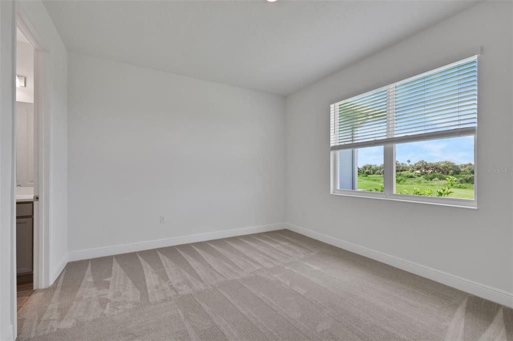 For Sale: $348,267 (3 beds, 2 baths, 1807 Square Feet)