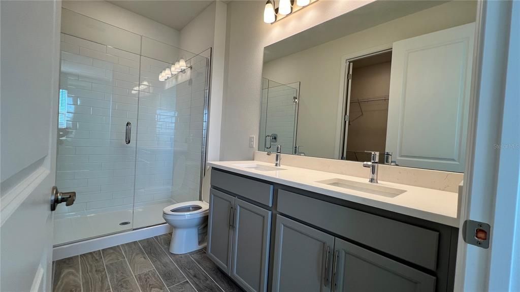 For Sale: $348,267 (3 beds, 2 baths, 1807 Square Feet)