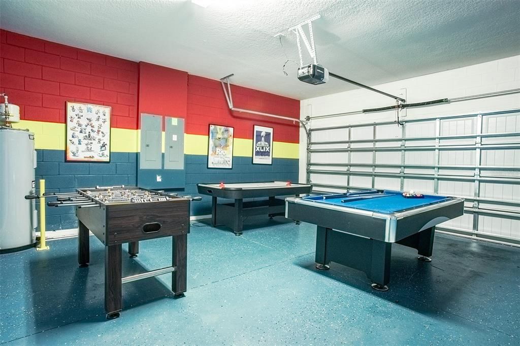 待售: $679,000 (8 贝兹, 6 浴室, 4041 平方英尺)