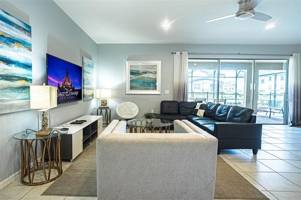 待售: $679,000 (8 贝兹, 6 浴室, 4041 平方英尺)