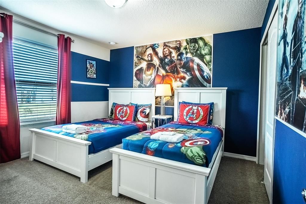 待售: $679,000 (8 贝兹, 6 浴室, 4041 平方英尺)