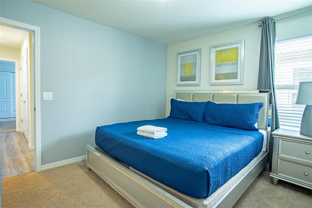 待售: $679,000 (8 贝兹, 6 浴室, 4041 平方英尺)