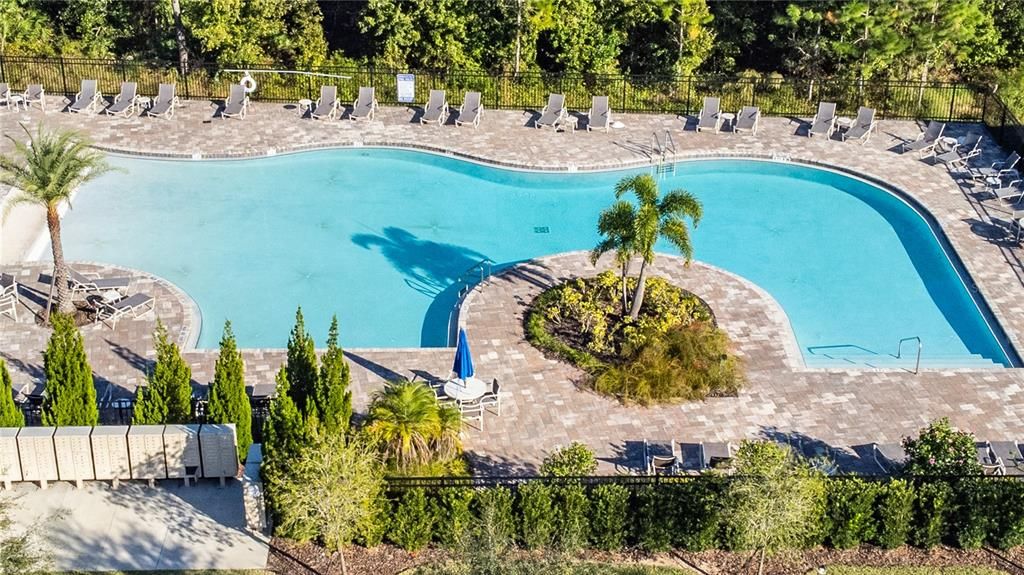 For Sale: $699,000 (4 beds, 3 baths, 2758 Square Feet)