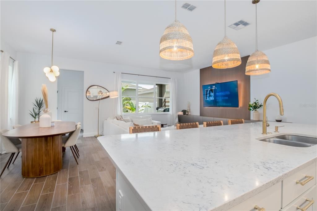 For Sale: $699,000 (4 beds, 3 baths, 2758 Square Feet)