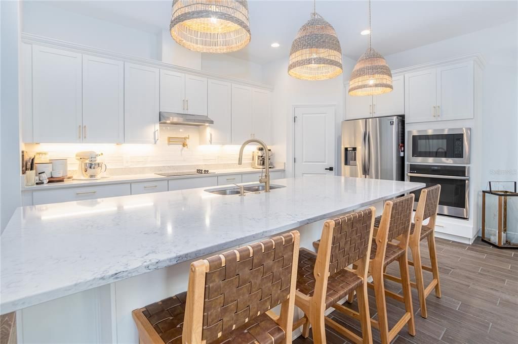 For Sale: $699,000 (4 beds, 3 baths, 2758 Square Feet)