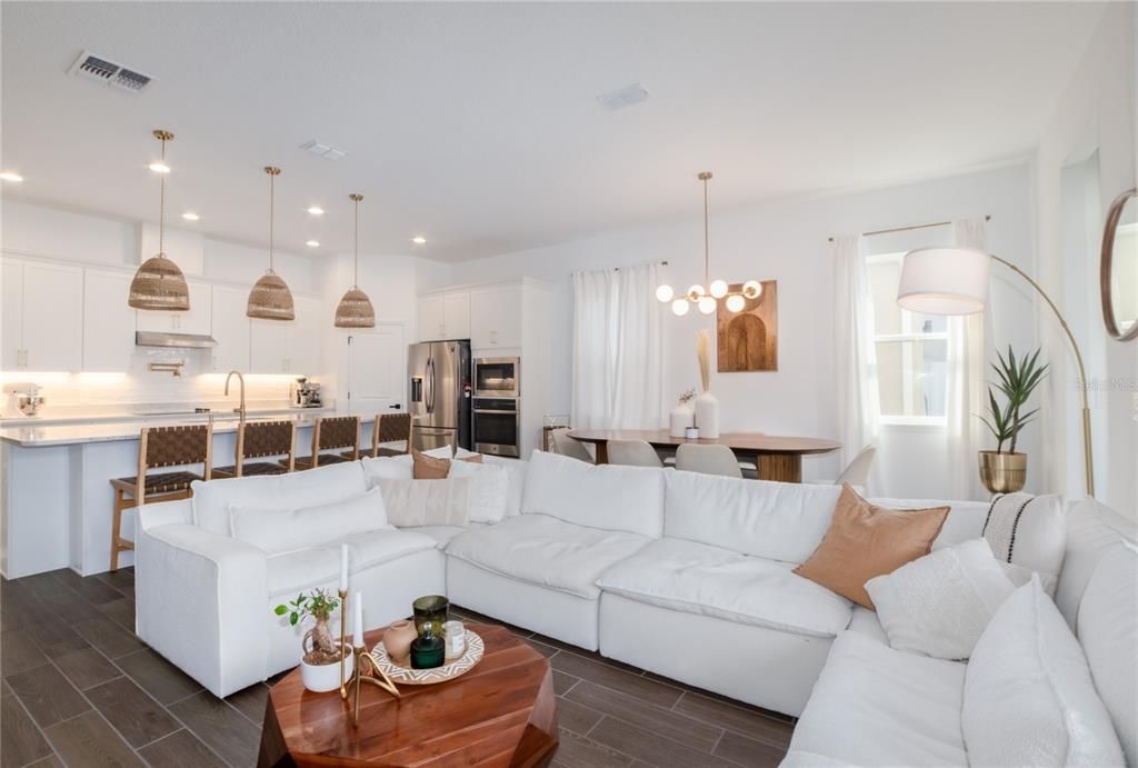 For Sale: $699,000 (4 beds, 3 baths, 2758 Square Feet)