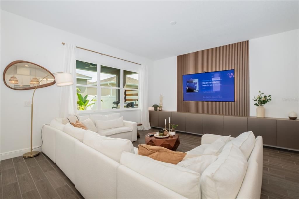 For Sale: $699,000 (4 beds, 3 baths, 2758 Square Feet)