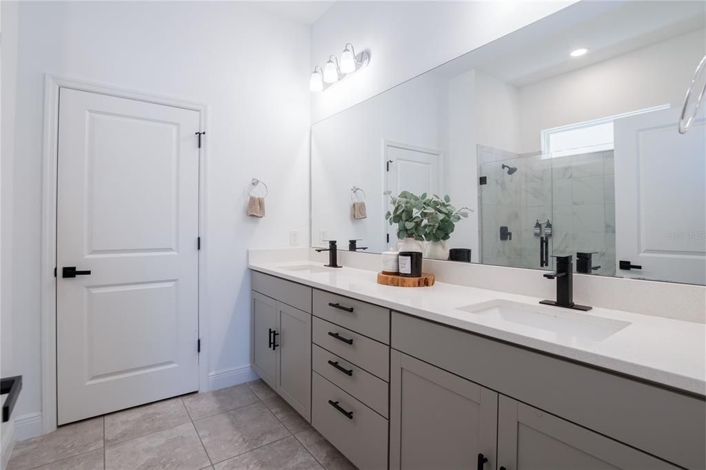 For Sale: $699,000 (4 beds, 3 baths, 2758 Square Feet)