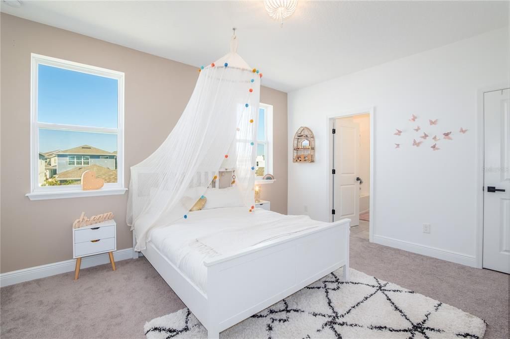 For Sale: $699,000 (4 beds, 3 baths, 2758 Square Feet)