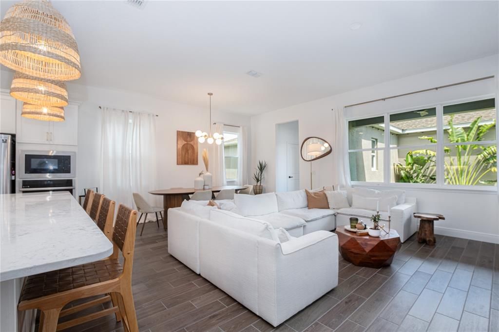 For Sale: $699,000 (4 beds, 3 baths, 2758 Square Feet)