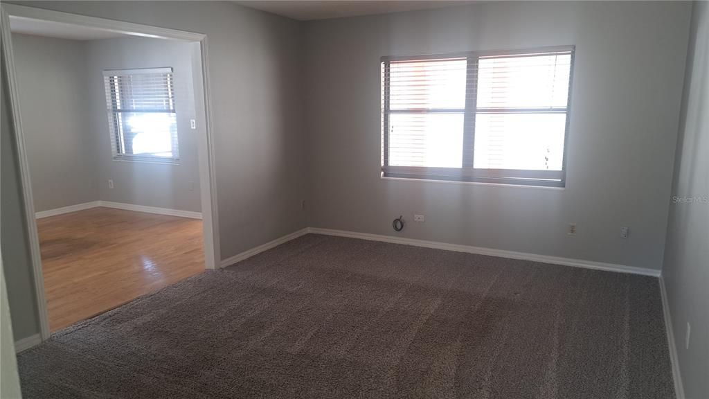 For Rent: $2,400 (3 beds, 2 baths, 1289 Square Feet)