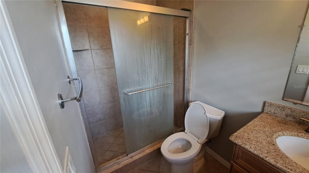 For Rent: $2,400 (3 beds, 2 baths, 1289 Square Feet)