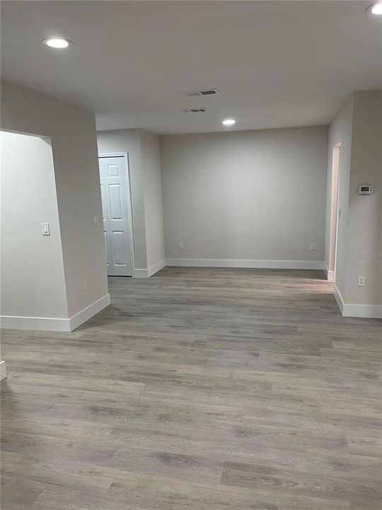 出租: $1,850 (2 贝兹, 2 浴室, 1051 平方英尺)