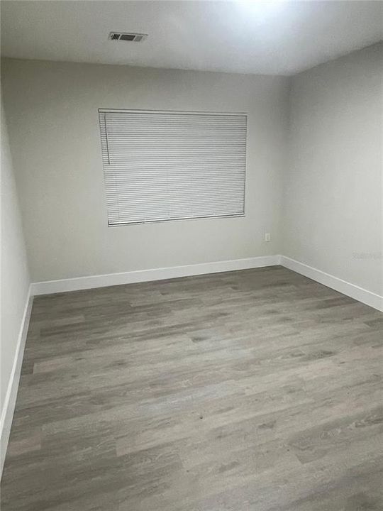 出租: $1,850 (2 贝兹, 2 浴室, 1051 平方英尺)