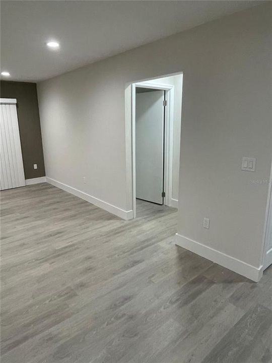 出租: $1,850 (2 贝兹, 2 浴室, 1051 平方英尺)