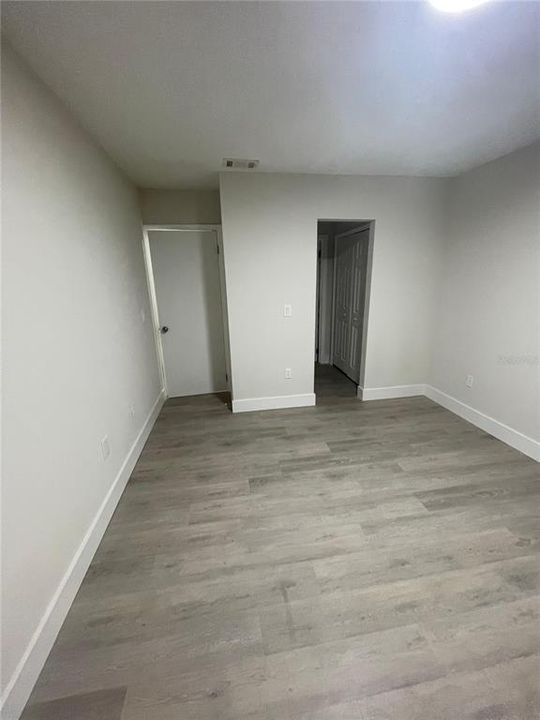 出租: $1,850 (2 贝兹, 2 浴室, 1051 平方英尺)