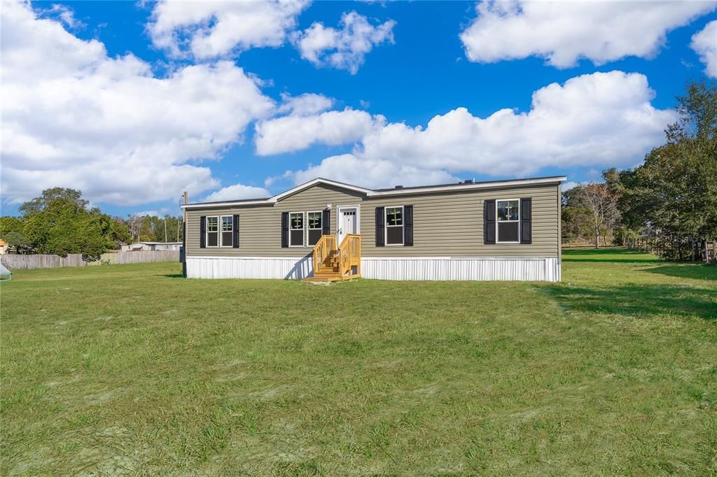 For Sale: $239,900 (4 beds, 2 baths, 1725 Square Feet)