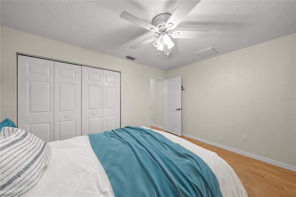 For Sale: $449,000 (3 beds, 2 baths, 1921 Square Feet)