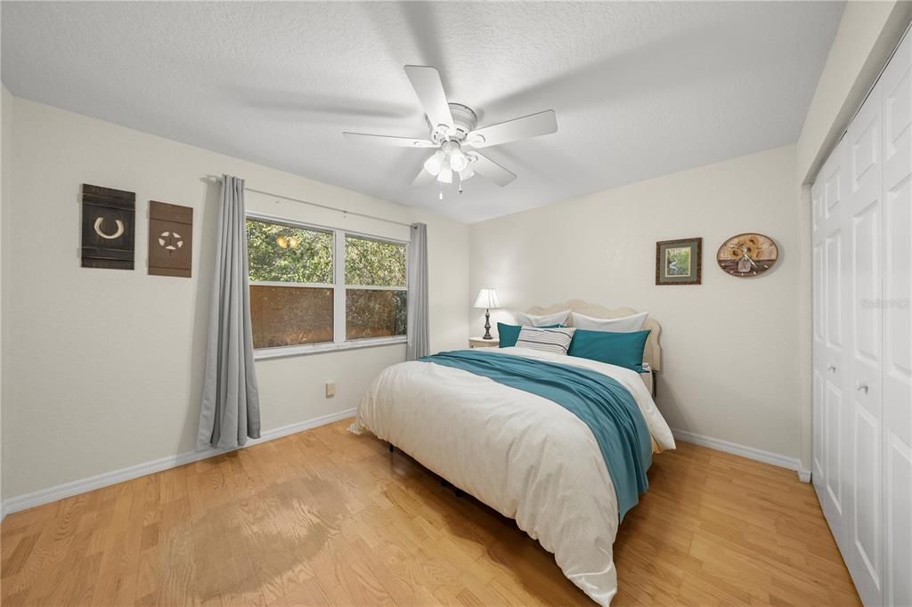 For Sale: $449,000 (3 beds, 2 baths, 1921 Square Feet)