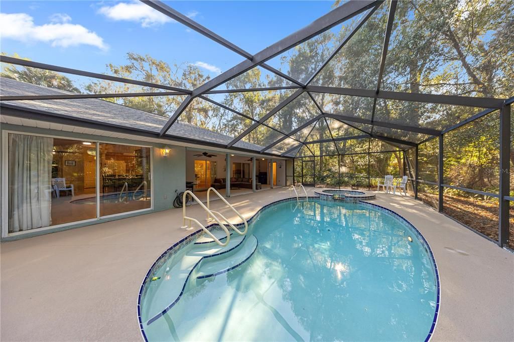 For Sale: $449,000 (3 beds, 2 baths, 1921 Square Feet)