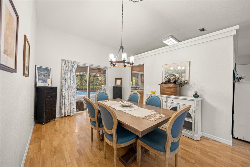 For Sale: $449,000 (3 beds, 2 baths, 1921 Square Feet)