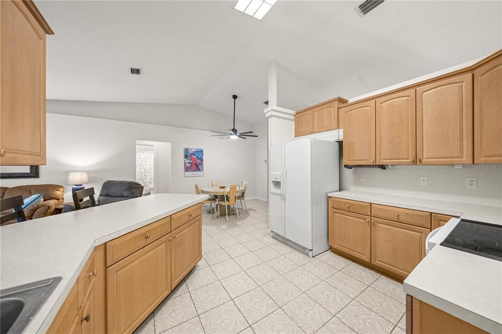 For Sale: $449,000 (3 beds, 2 baths, 1921 Square Feet)